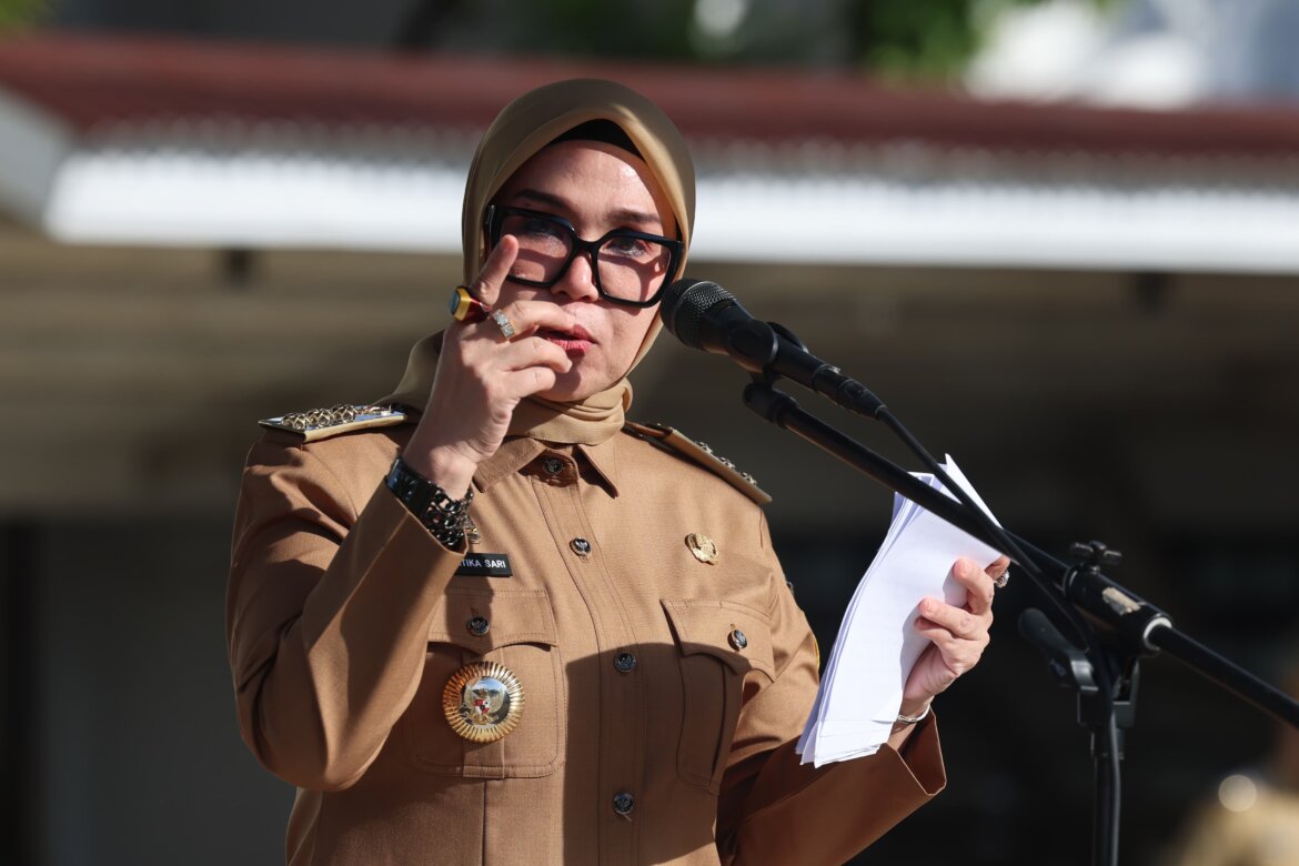 Momen Spesial Pasca Lebaran, Bupati Barru Andi Ina Kartika Sari Pimpin Apel Perdana Sejak Dilantik