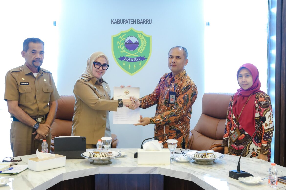 Bupati Barru Terima Tim BPK di Lounge Pangadereng, Pemeriksaan Dijadwalkan 40 Hari