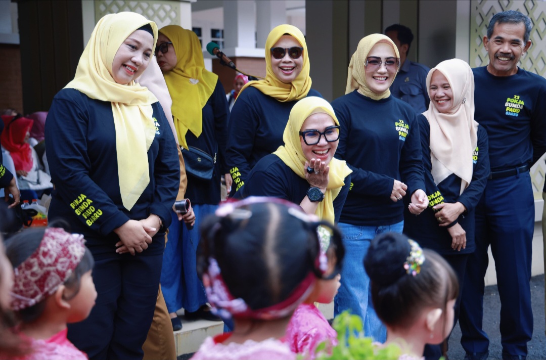 Bupati Barru Terima Langsung Peserta Karnaval Gebyar PAUD 2025 di Rumah Jabatan