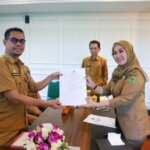 Bupati Barru Tunjuk Plt. Asisten III dan Plt. Kadis Dukcapil 1b11d0621133f24baade2906f3f7c164af6f8cfd95ee665ac7f07e5e4e35ec0c.0