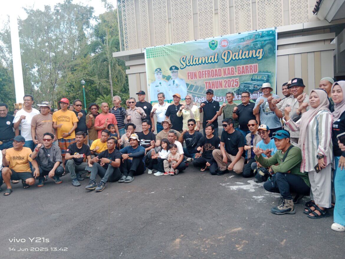 Bupati Barru Resmi Lepas Peserta Fun Offroad 2025 Peduli Masyarakat Desa Kamiri