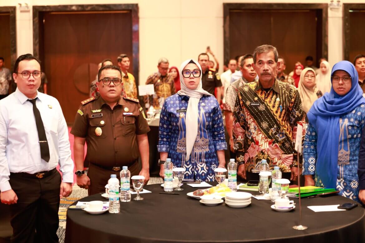 Bupati Barru Hadiri Monev BPJS Ketenagakerjaan di Makassar