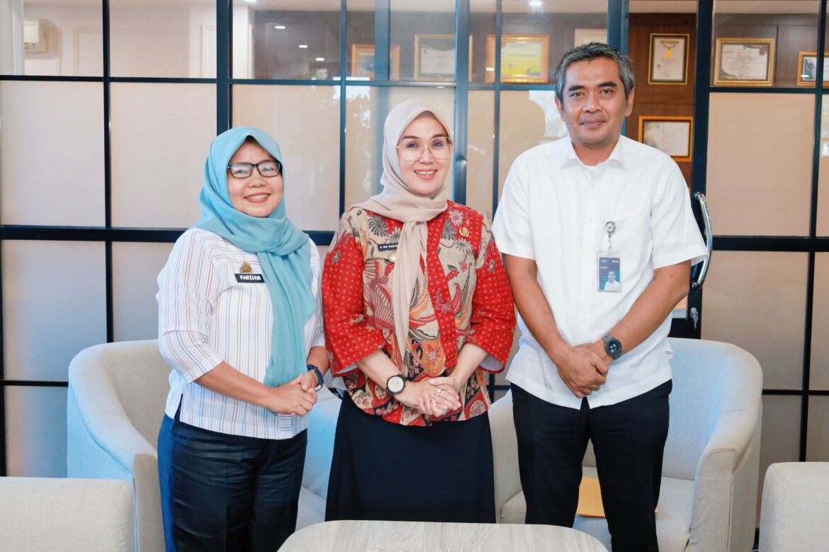 Barru Launching Bantuan Beras untuk 12 Ribu KPM