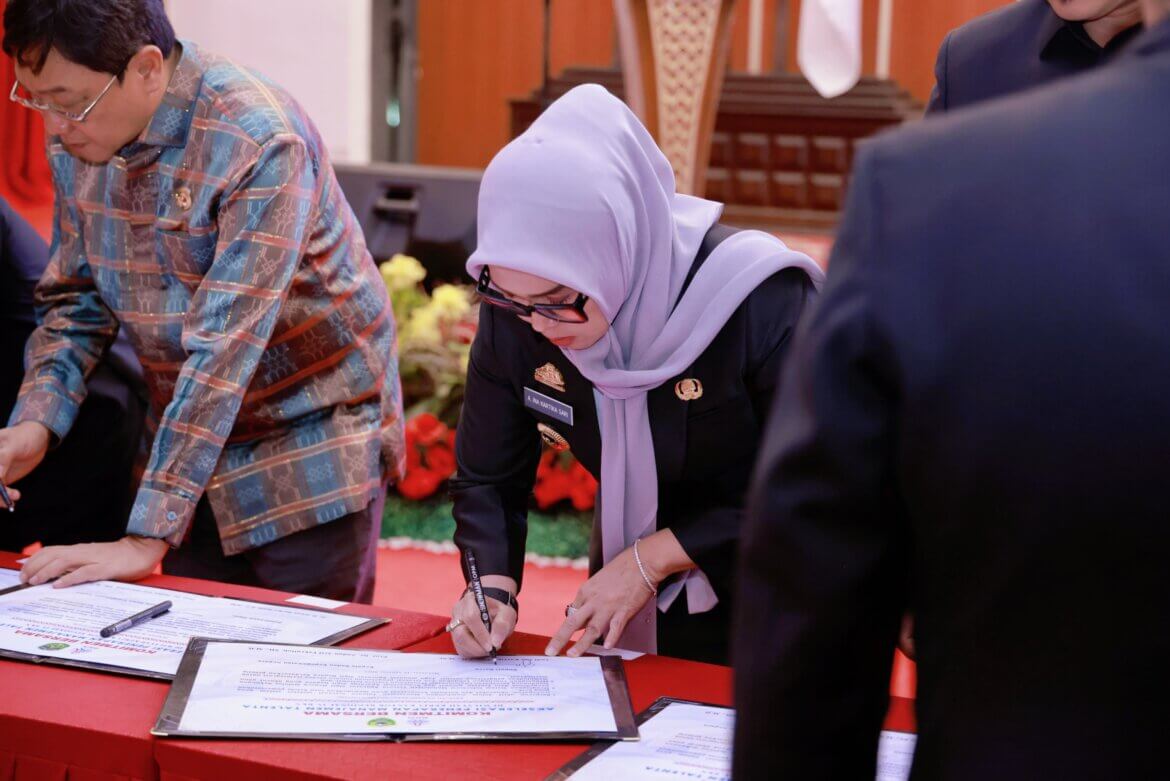 Bupati Barru Tandatangani Komitmen Penerapan Manajemen Talenta ASN Bersama Kepala BKN