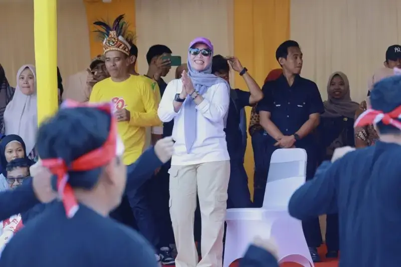 Lomba Olahraga Tradisional Antar OPD Meriahkan HUT ke-80 RI di Barru