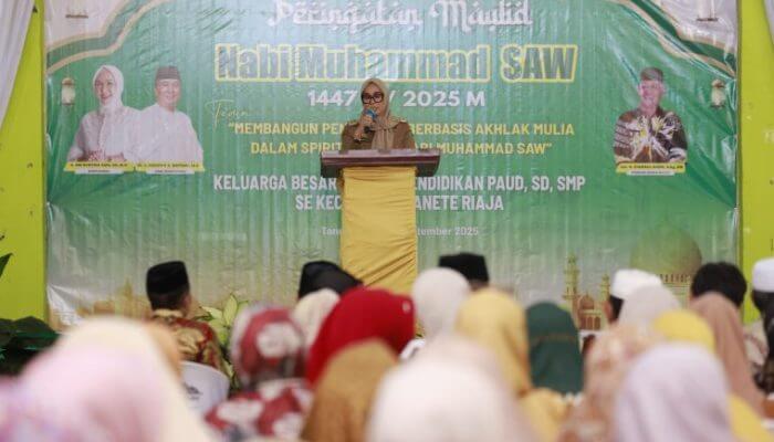 Bupati Barru Ajak Guru Tanete Riaja Teladani Akhlak Rasulullah