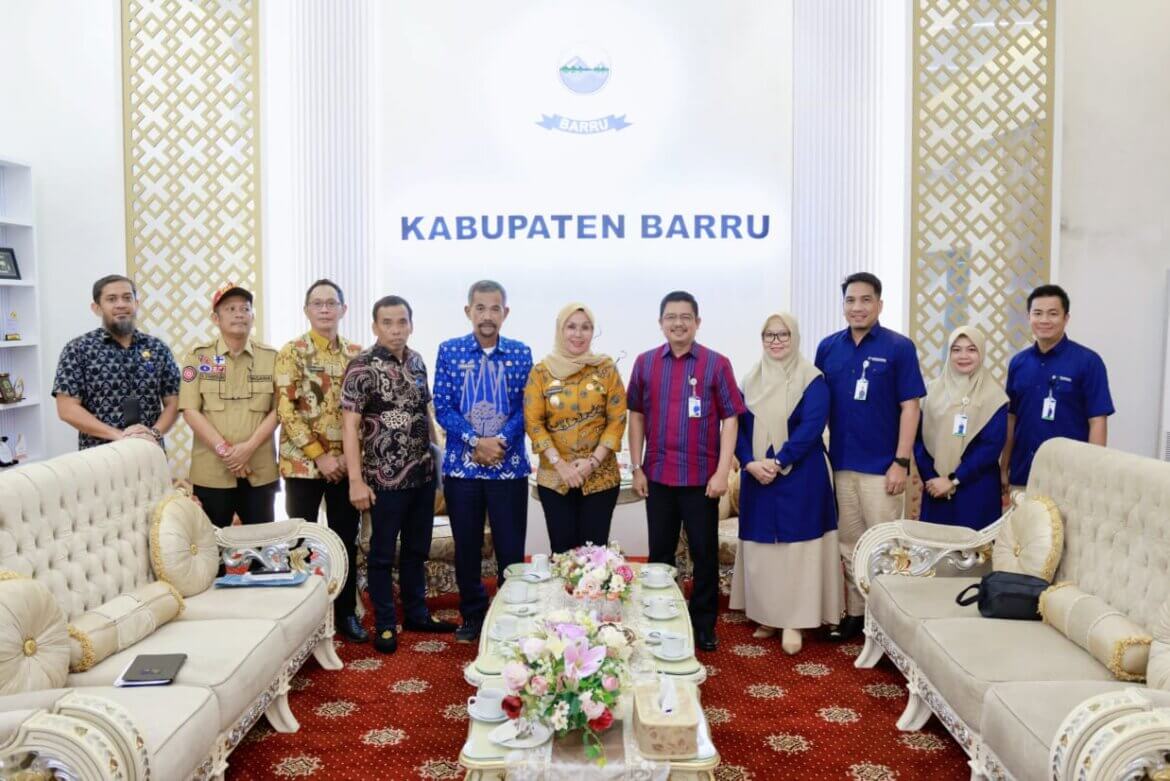 Bupati Barru Terima Audiensi Kepala BPJS Kesehatan Parepare, Perkuat Kolaborasi Layanan Jaminan Kesehatan