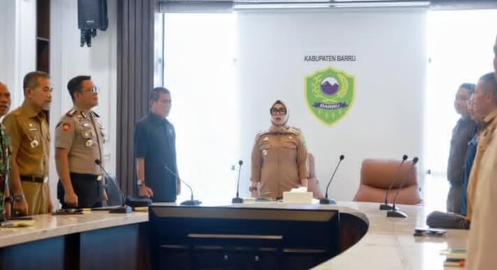Bupati Barru Ikuti Rakor Pengendalian Inflasi dan Evaluasi Program 3 Juta Rumah Secara Virtual
