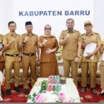 Bupati Barru Serahkan SK Plt kepada Tiga Pejabat Lingkup Dinas Kesehatan IMG_20260613_023510