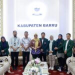 Bupati Barru Siap Turun Langsung Bersama Masyarakat pada Senam Lansia Tai Chi HBDI ke-118 IMG_20260623_015754